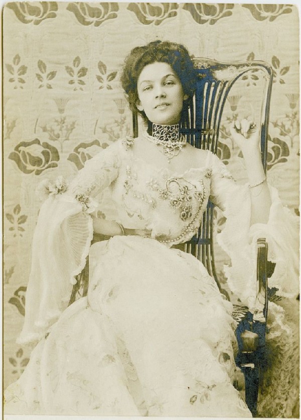 Queen of Russian romance Anastasia Vyaltseva3