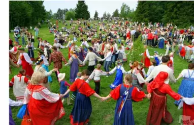 Russian folk dance Khorovod