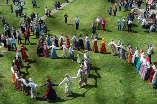 Russian folk dance Khorovod2 Russian folk dance Khorovod2