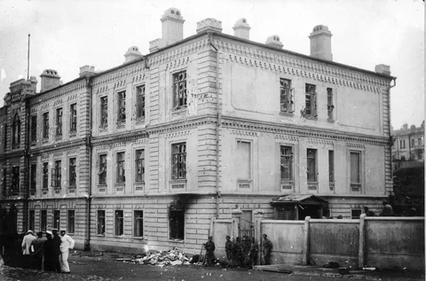 4 Saratovskaya St. The Military Department building. Early 20th century. Photos by A. Mvalk